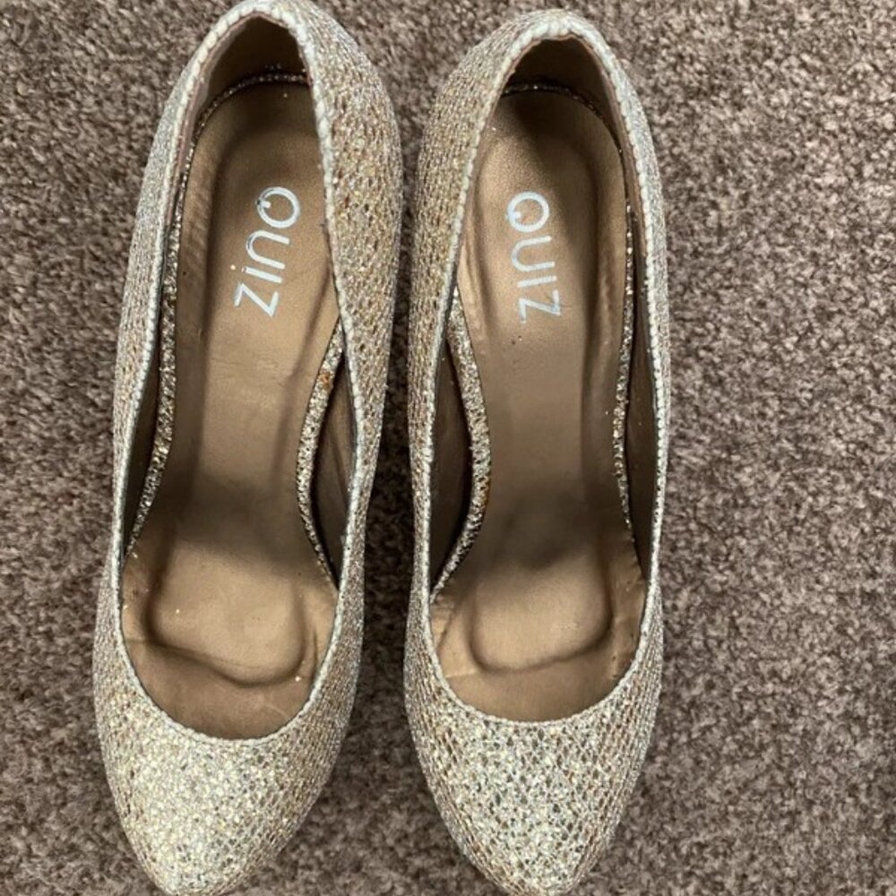 Quiz size 5 sparkly glitter sequin mid heel
